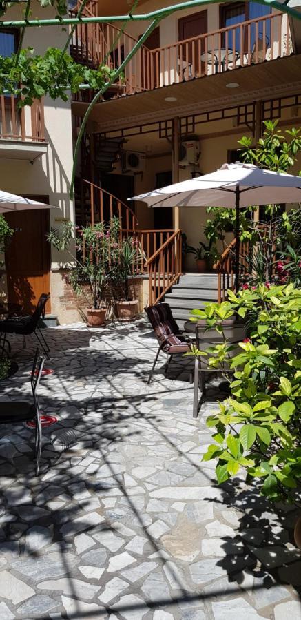 Danisimo Hotel Tbilisi Ngoại thất bức ảnh