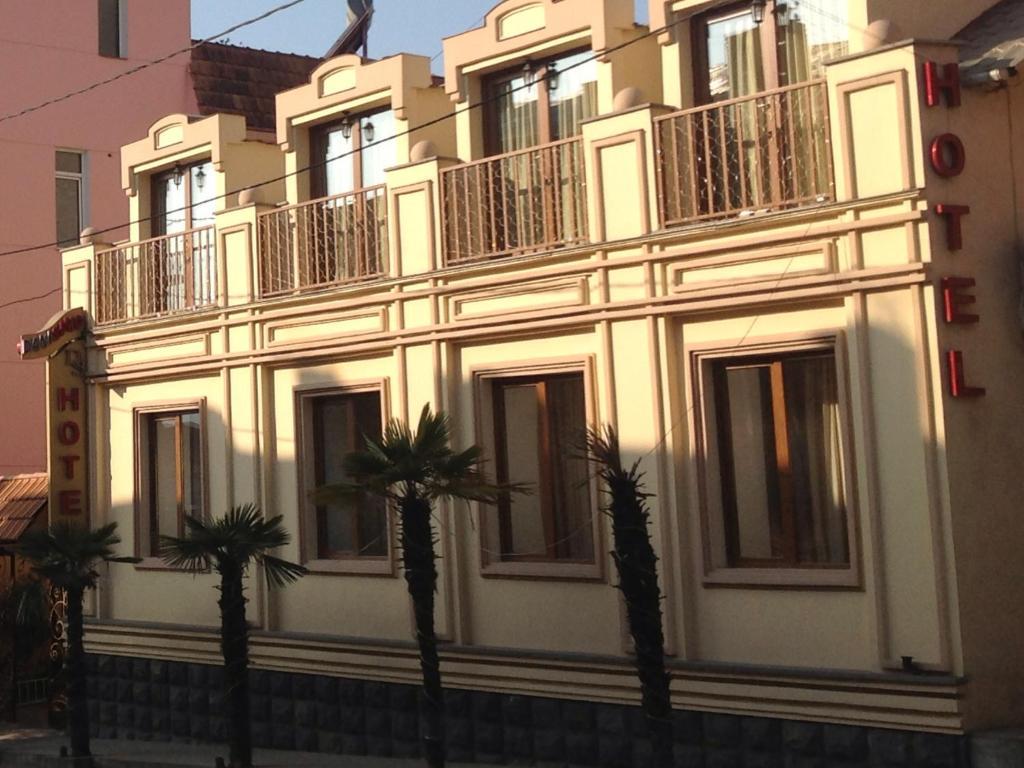 Danisimo Hotel Tbilisi Ngoại thất bức ảnh