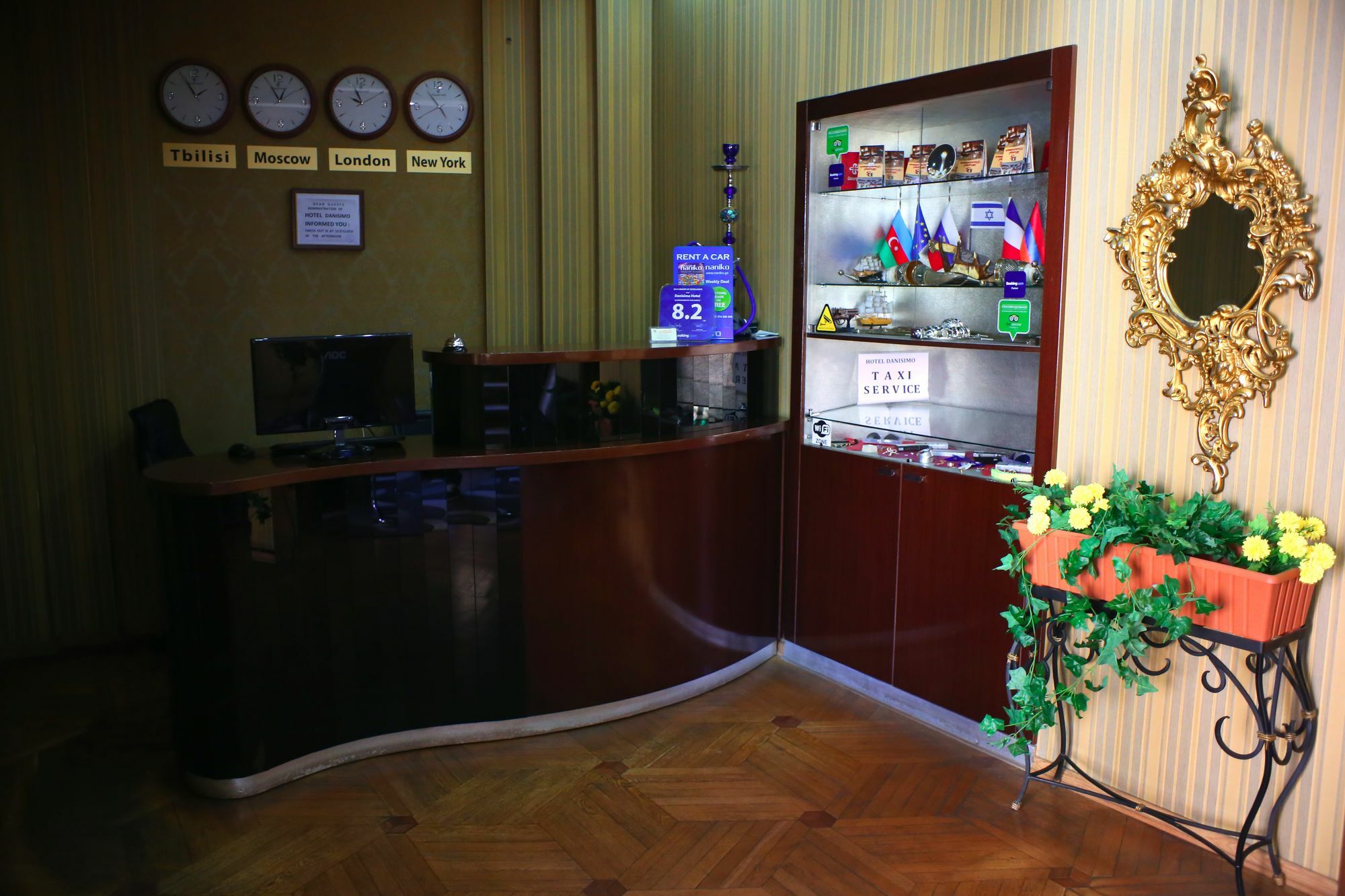Danisimo Hotel Tbilisi Ngoại thất bức ảnh